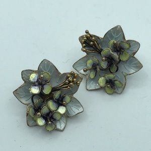 Vintage 3D Flower Stud Earrings